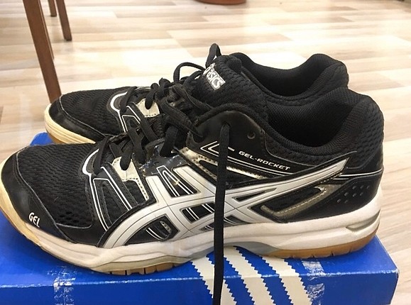 Asics spor ayakabısı