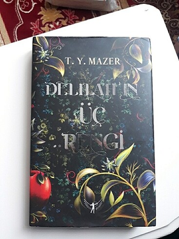 Delilah'ın Üç Rengi Ciltli (T. Y. MAZER) 