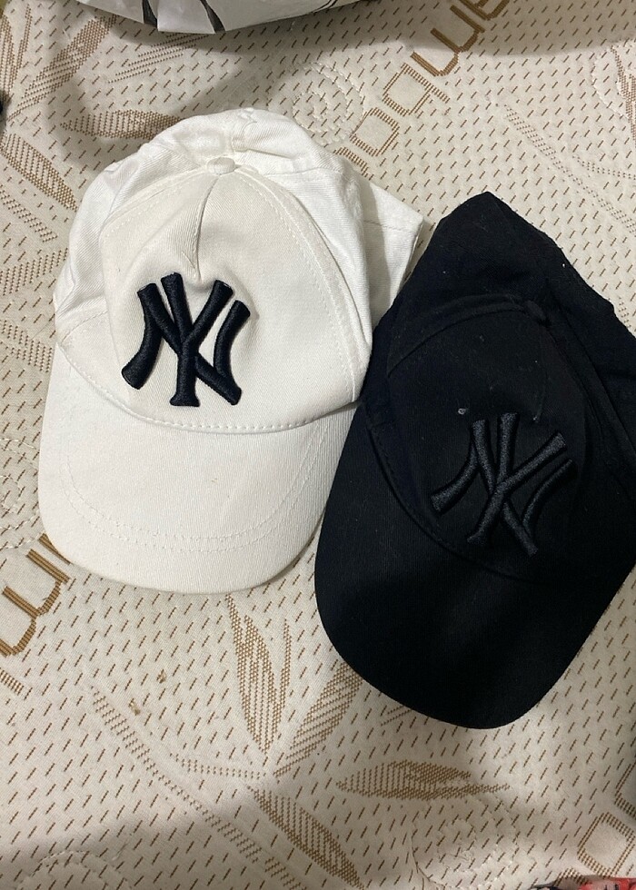 İki tane ny şapka - Görsel 4