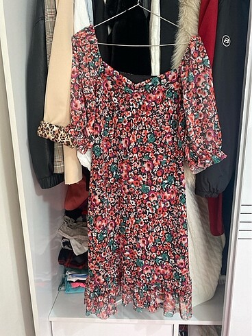 xl Beden çeşitli Renk Milla çiçekli elbise