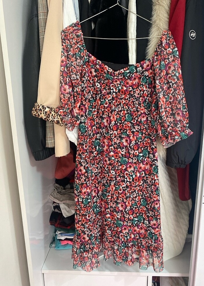 Milla çiçekli elbise - Görsel 4