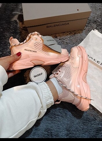 Balenciaga spor ayakkabı 