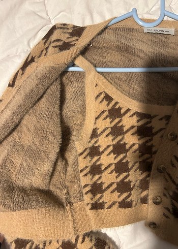 Düğmeli Kahverengi Örgü Kadın Hırka - Görsel 2