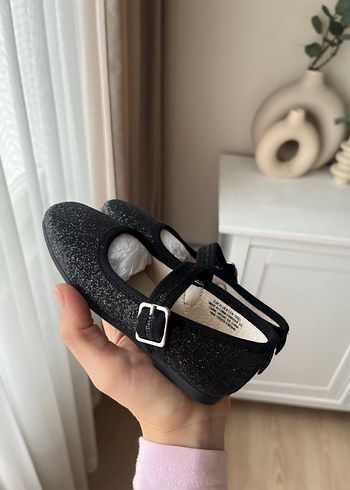 H&M Kız Çocuk Siyah simli Tokalı Babet