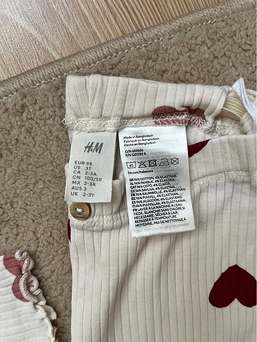3 Yaş Beden H&m kız bebek kalpli takımm