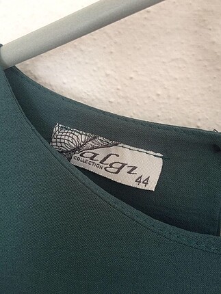 44 Beden yeşil Renk Şık Fırfırlı Bluz