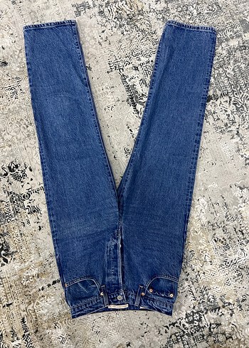 Levis 27