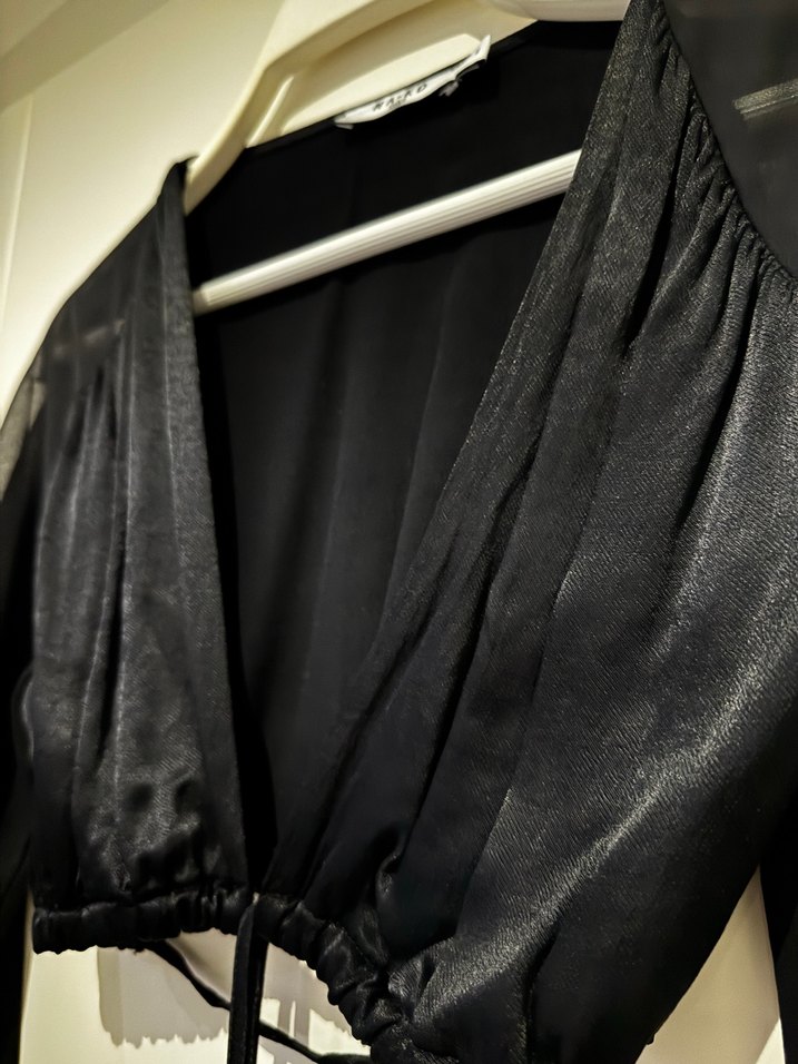 Na-kd Siyah beli bağlama detaylı bluz - Görsel 4