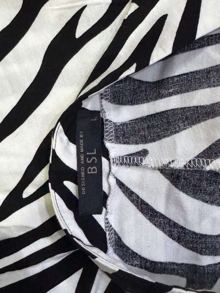 Zebra Desenli Şort - Görsel 3