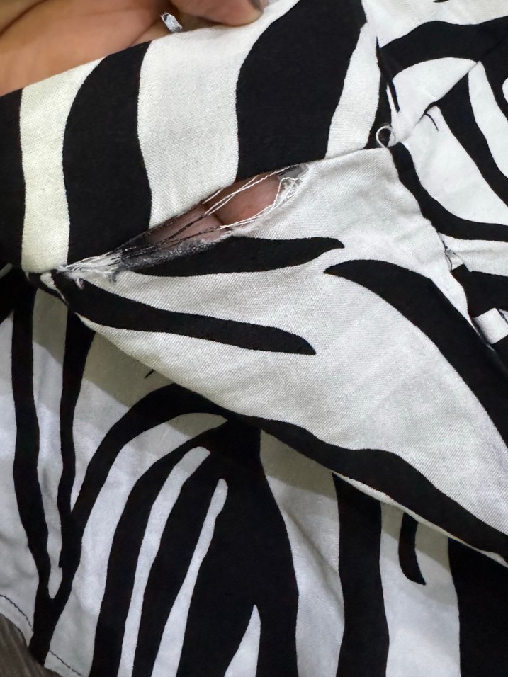 Zebra Desenli Şort - Görsel 4