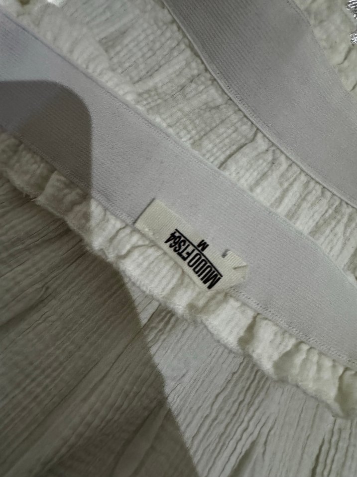 Beyaz pilili mini etek - Görsel 3