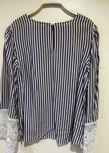 Dantel detaylı çizgili bluz - Görsel 2