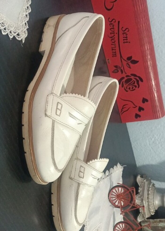 Çok iyi ve kaliteli bir ürün zevkle giyebileceğiniz ayağınıza uz - Görsel 2