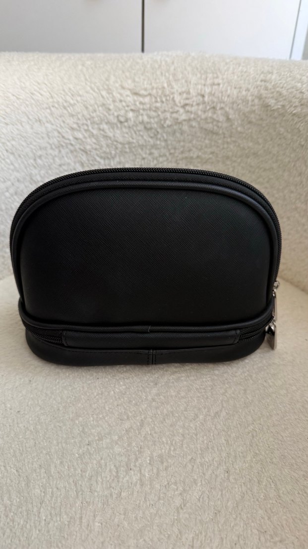 Siyah Deri Fermuarlı Makyaj Çantası KIKO - Görsel 2