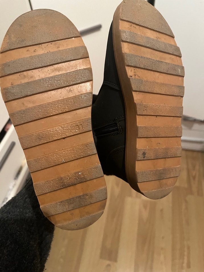 Polaris Siyah Kız Çocuk Botu 31 numara - Görsel 3