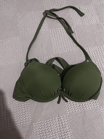 34 beden bikini üstü