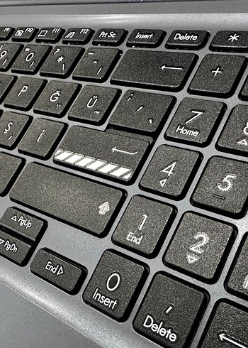 ASUS Vivobook Dizüstü Bilgisayar - Görsel 3