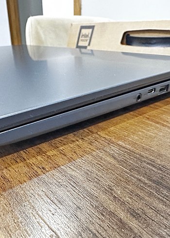 ASUS Vivobook Dizüstü Bilgisayar - Görsel 4