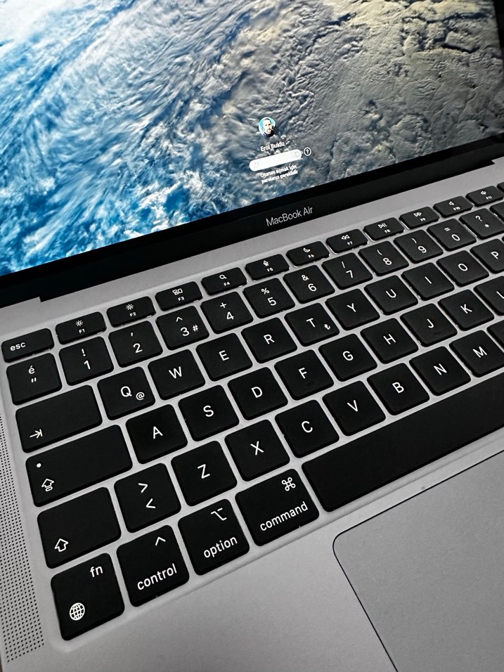 Apple MacBook Air - Görsel 4