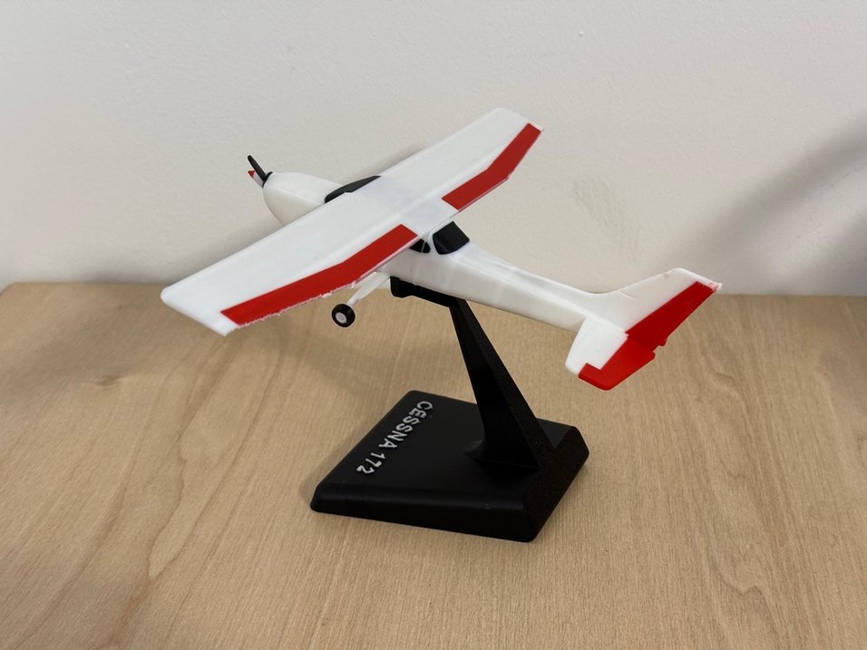 Beyaz Cessna 172 Model Uçak Seti - Görsel 4