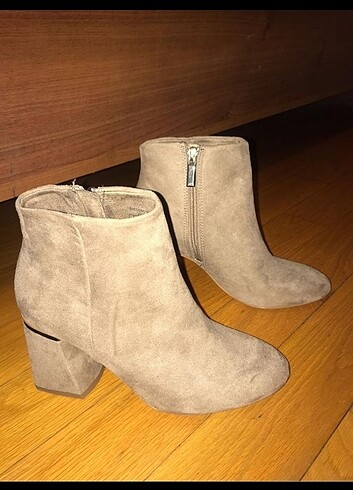 38 Beden Bershka bot 