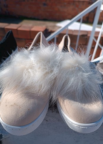 Beyaz Tüylü Kadın babet Ayakkabı - Görsel 2