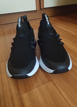 39 Beden Adidas spor yürüyüş ayakkabısı 