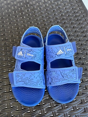 Adidas erkek çocuk sandalet