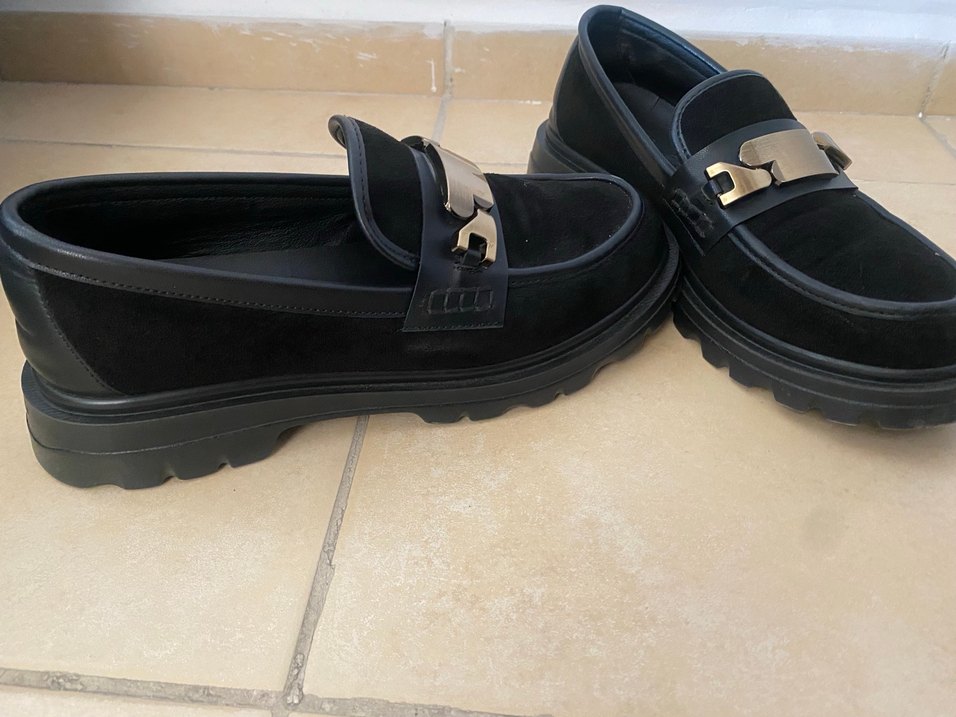 Siyah Süet Kadın Loaferlar Gold Tokalı - Görsel 3