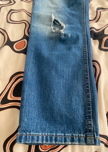 Mavi Yırtık Detaylı Salaş Kadın Kot Pantolon - Görsel 3