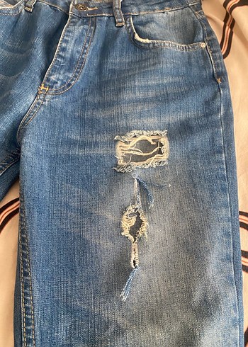 Mavi Yırtık Detaylı Salaş Kadın Kot Pantolon - Görsel 4