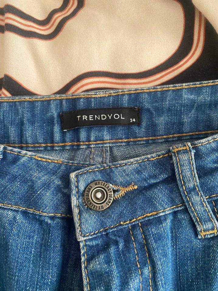 Mavi Yırtık Detaylı Salaş Kadın Kot Pantolon - Görsel 5