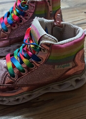 27 Beden 27 numara Skechers Lights Bot