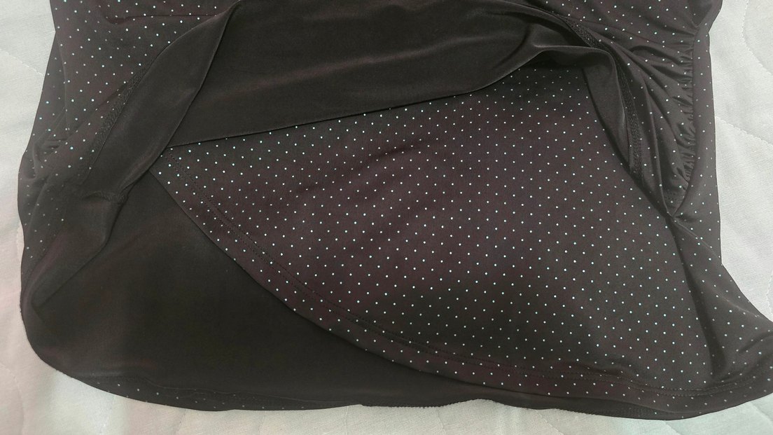 Puantiyeli V Yaka Drapeli Kadın Bluz - Görsel 3