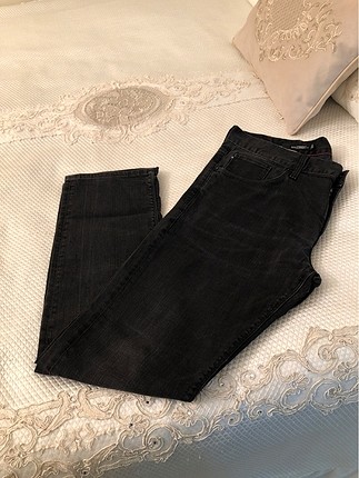 Orjinal Tommy Hilfiger erkek kot pantolon çok iyi durumda hiçbir