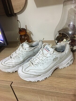 39 Beden beyaz Renk Skechers beyaz kadın spor ayakkabı orijinal