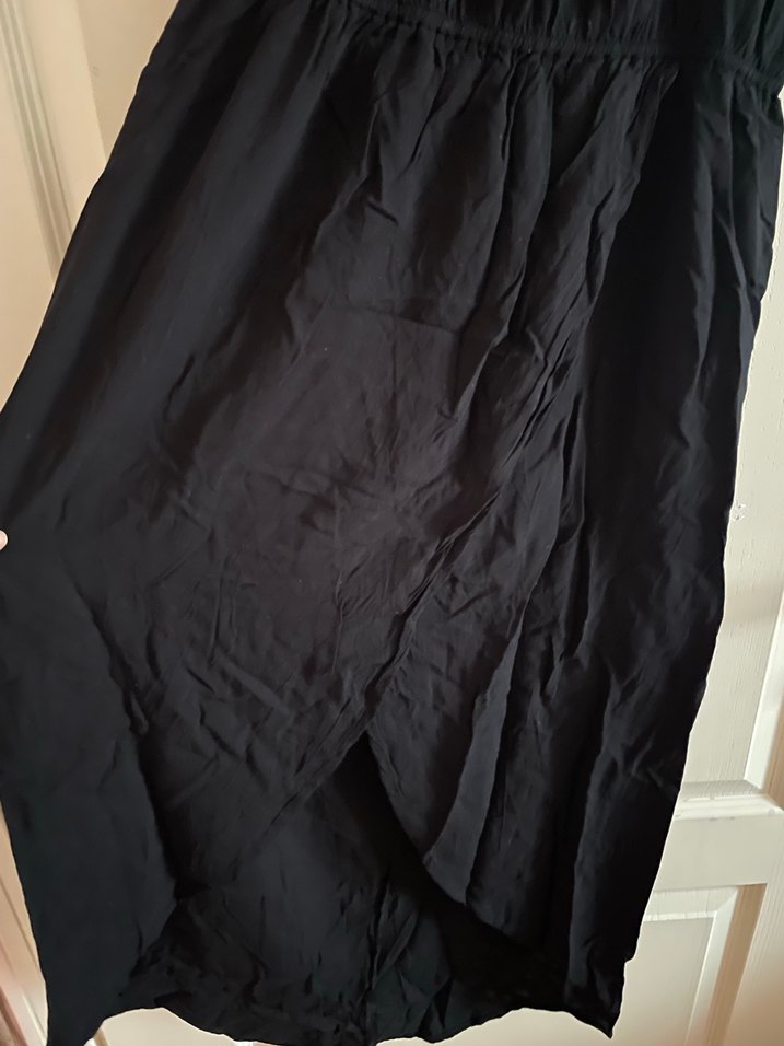 Siyah Askılı Uzun Keten Elbise - Görsel 2