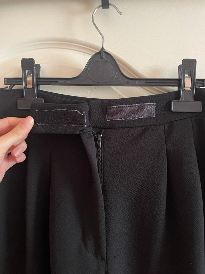 Kadın Siyah Pilili Ofis Kumaş Pantolon - Görsel 3