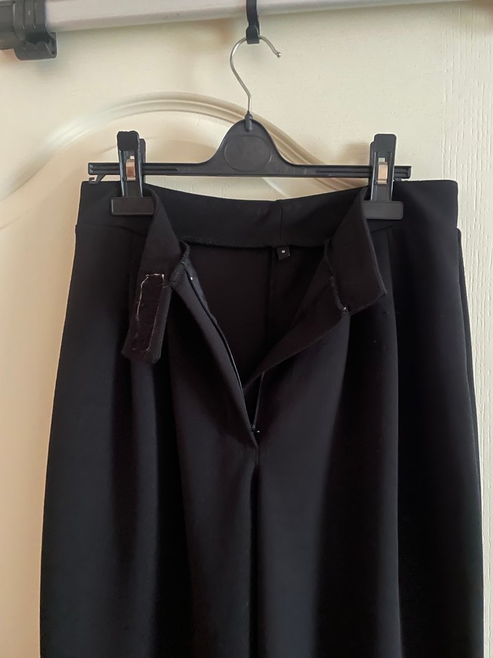 Kadın Siyah Pilili Ofis Kumaş Pantolon - Görsel 4