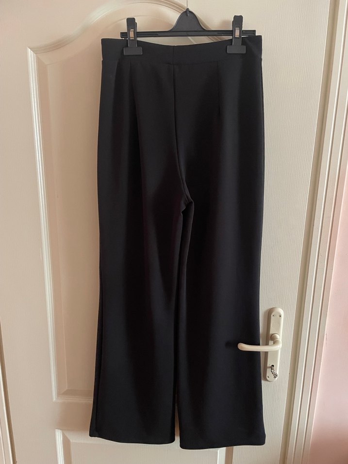 Kadın Siyah Pilili Ofis Kumaş Pantolon - Görsel 5