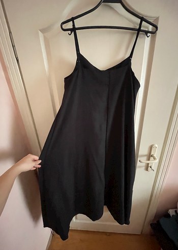 Siyah Uzun Askılı Salaş Elbise - Görsel 3