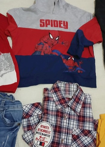 6 Yaş Beden Erkek çocuk sweatshirt pantolon sort 6-7 yas