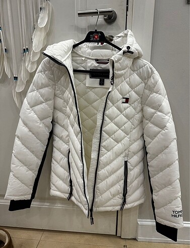 Tommy Hilfiger Mont