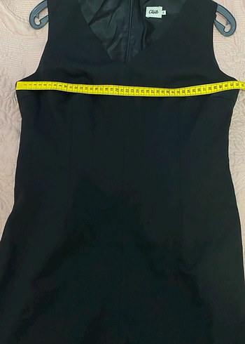 Siyah V Yaka Midi Ofis Elbisesi - Görsel 2