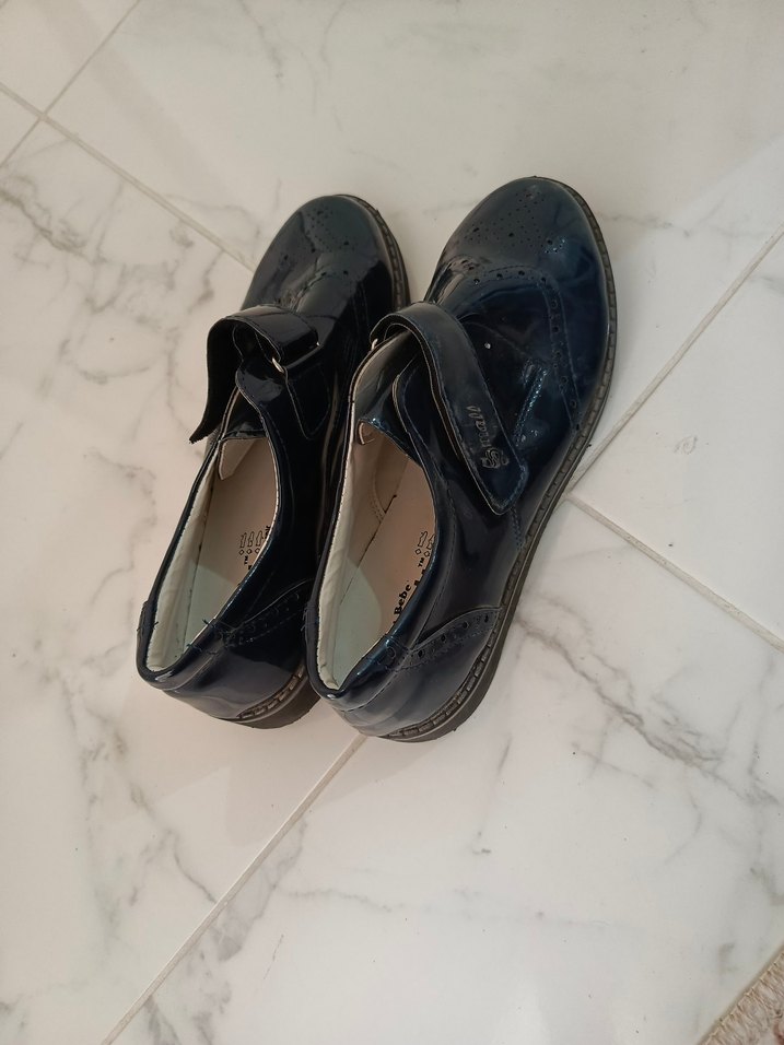 kadın rugan ayakkabı - Görsel 3