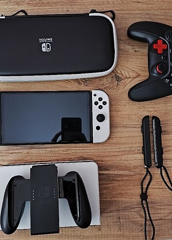 Beden ACİL! UYGUN! Eksiksiz Çipli Switch Oled!! 256gb+64gb 30 Oyun!