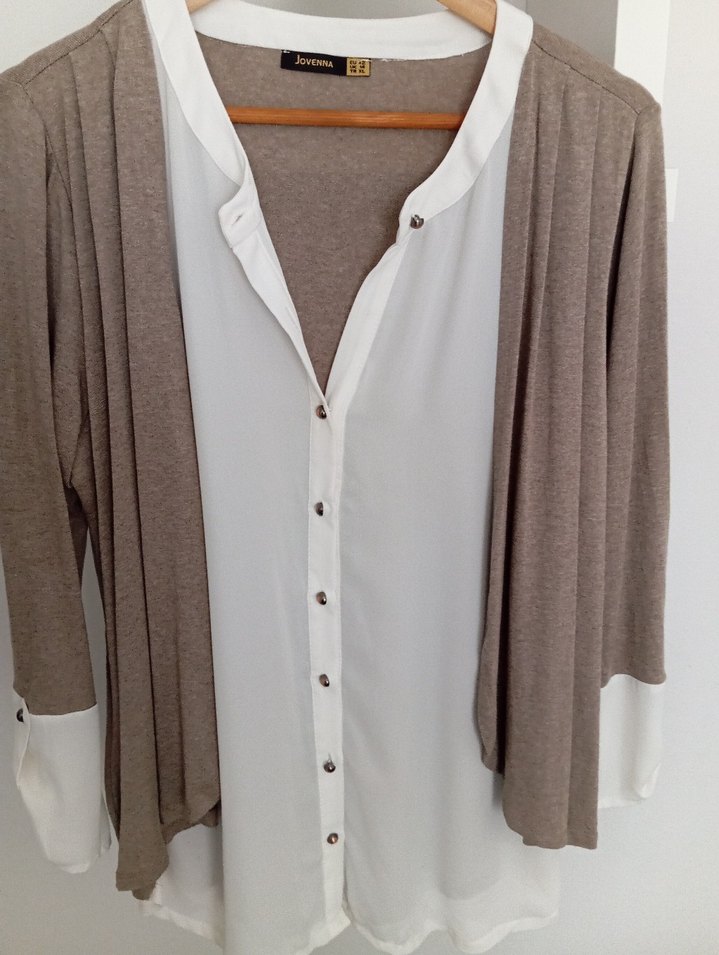 Bej V Yaka Uzun Kollu Kadın Hırka - Görsel 3