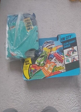 Hot Wheels Sharky