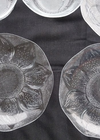 Eskilerden kalma Şeffaf Çiçek Desenli Tabak Seti - Görsel 2