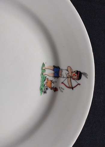 Beyaz Seramik Tabak, Karakter ve Doğa Desenli - Görsel 2